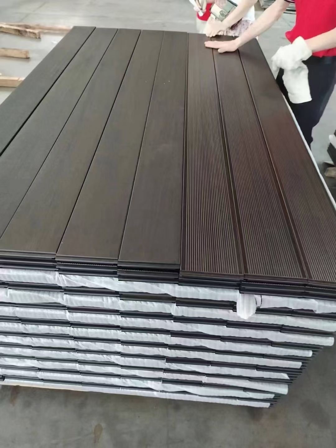 深碳平面重竹地板（Deep Carbonized Smooth Surface Strand Woven Bamboo Flooring）